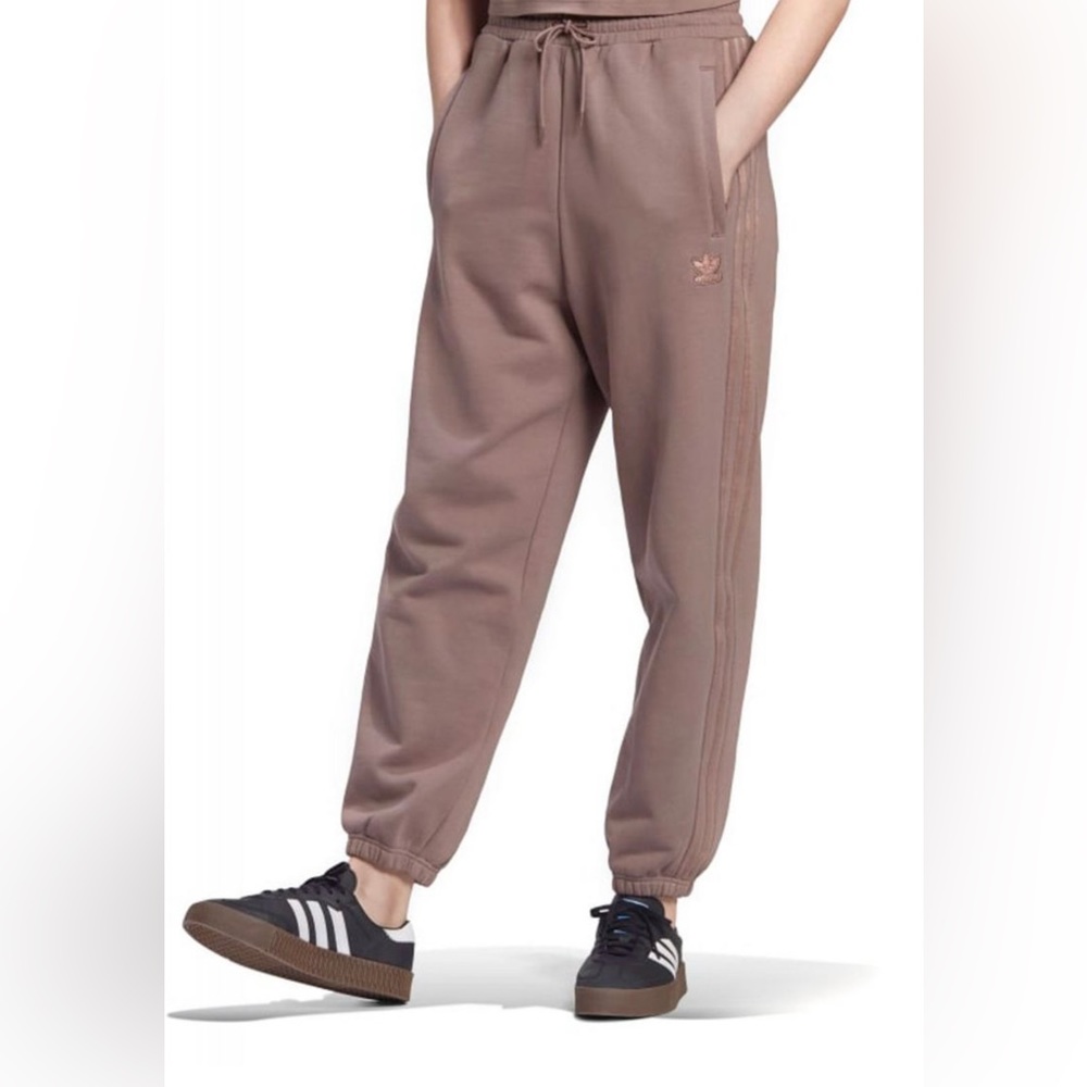 ADIDAS SWEATPANTS